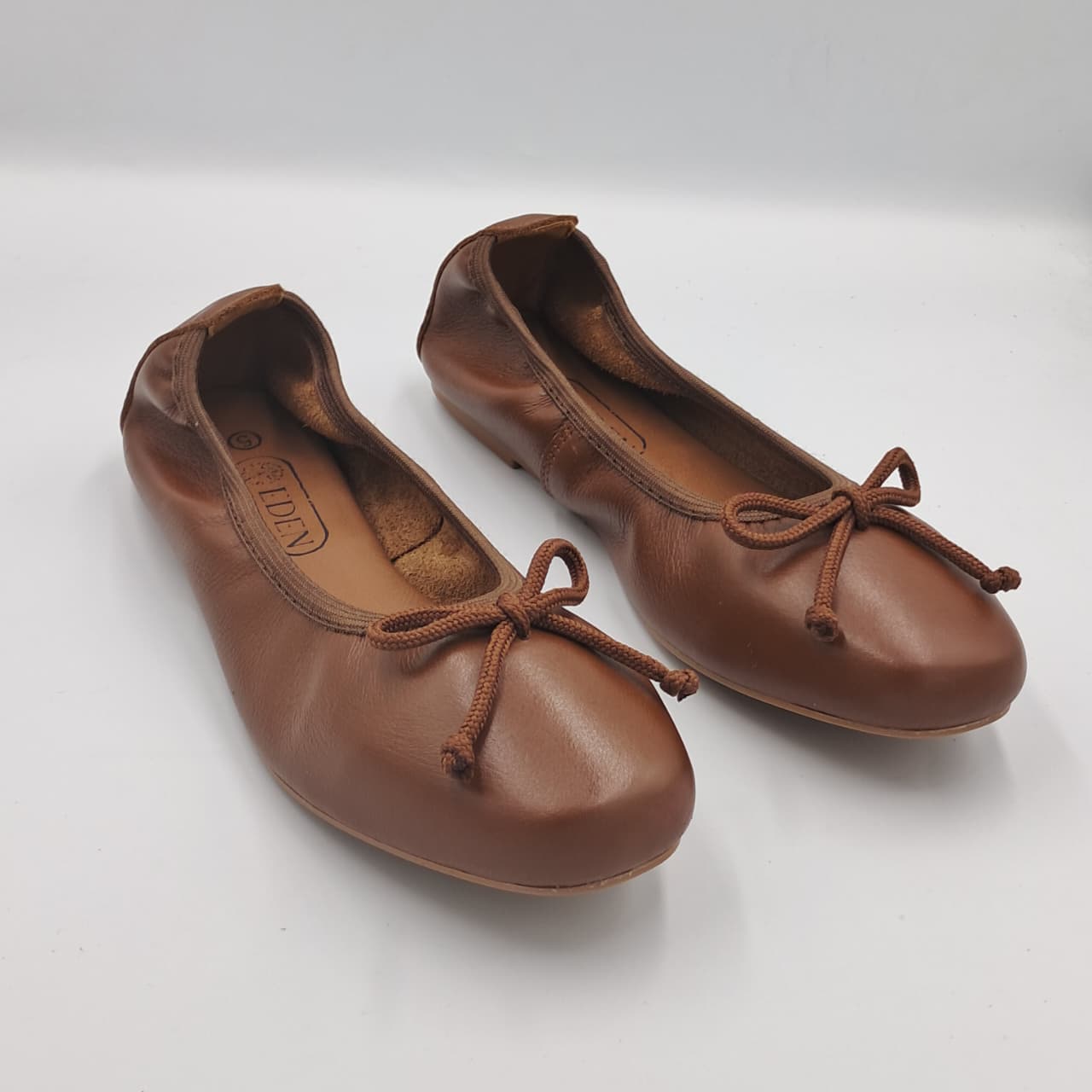 Elasticated Bow Pump - Leather